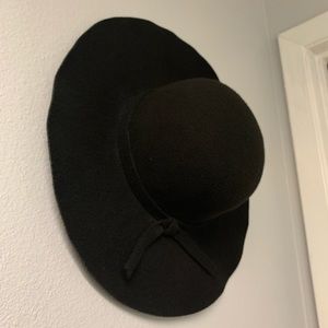 Black Sun-Hat